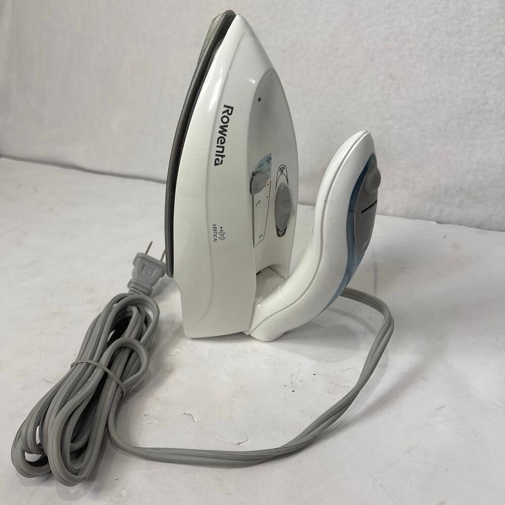 ROWENTA Latitude Travel STEAM Iron Vertical Model DA3519054200